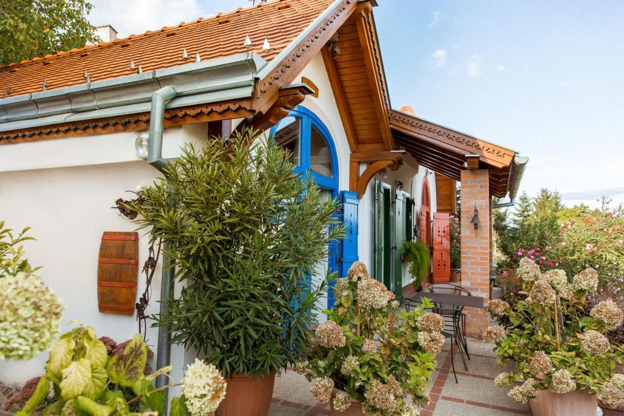 Bagoly Pincesor Fogado Bed & Breakfast Pécs Eksteriør bilde